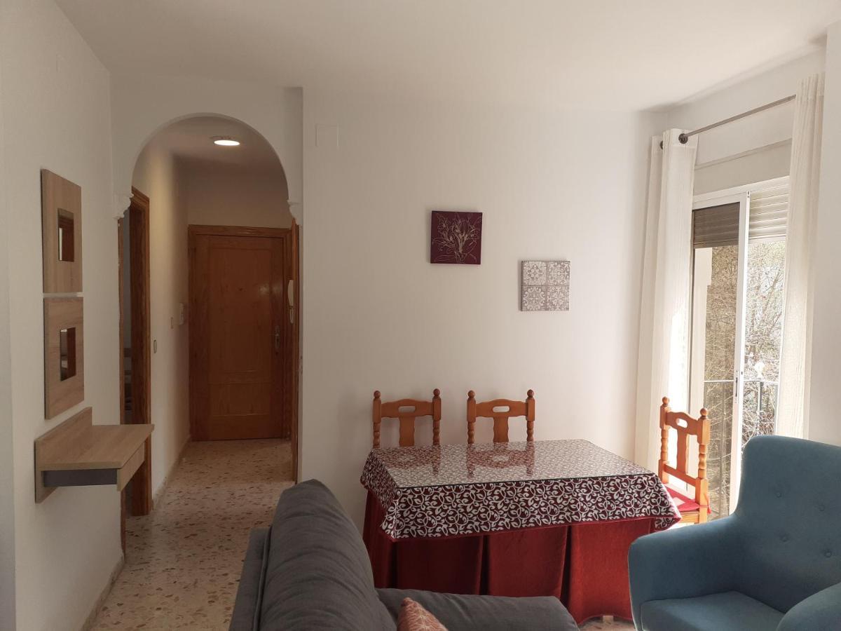 Apartamentos Pinos Genil Bagian luar foto