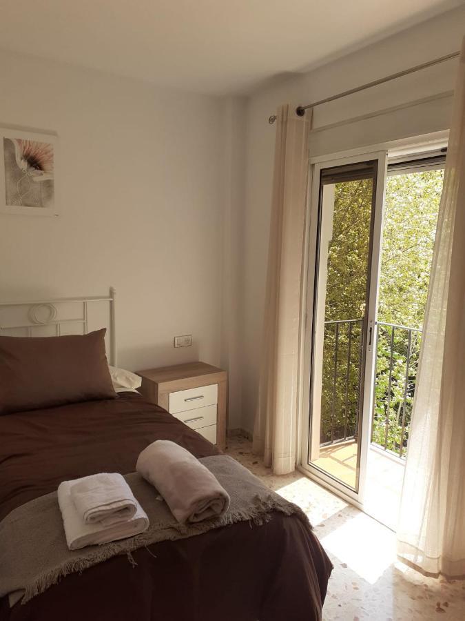 Apartamentos Pinos Genil Bagian luar foto